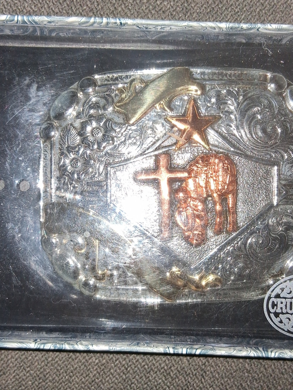 Men's Embossed Metal Belt Buckle with Gold & Copper Accents
